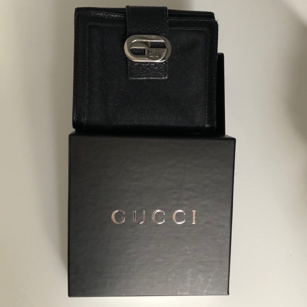 Gucci wallet